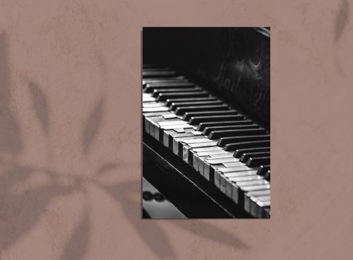 pocztówka pianino